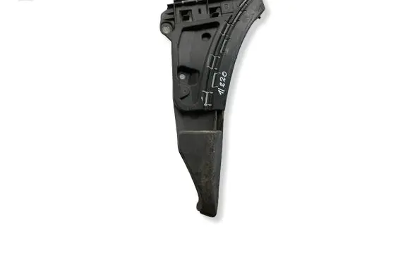 Volvo XC90 Front bumper mounting bracket 08620563