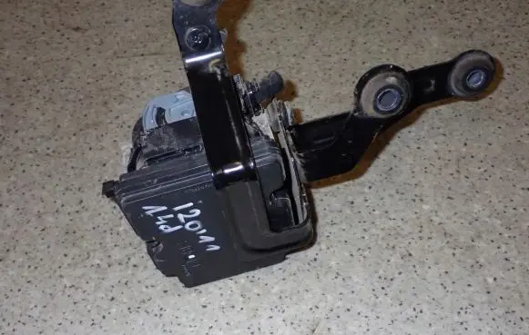 Hyundai i20 (PB PBT) ABS control unit/module