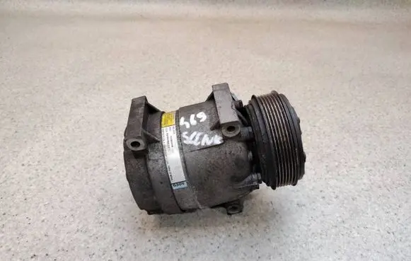 Renault Scenic I Air conditioning (A/C) compressor (pump) 7700105765