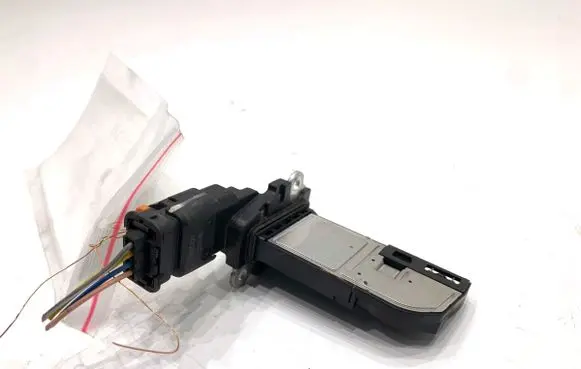 DS Automobiles 4 Mass air flow meter 9677093080