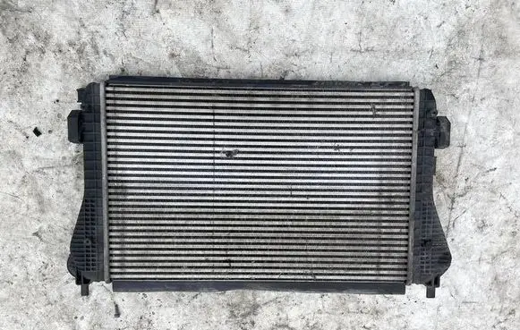 Skoda Octavia Mk2 (1Z) Intercooler radiator 1K0145803BN 27091239