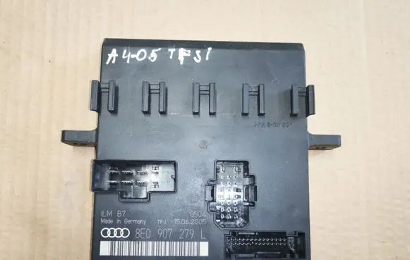 Audi A4 S4 B7 8E 8H Comfort/convenience module 8E0907279L 00009773B6
