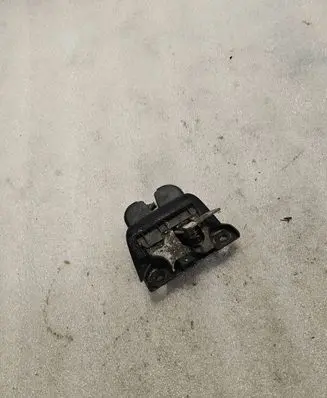 Audi A4 S4 B6 8E 8H Tailgate/trunk/boot lock/catch/latch 4b9877505m