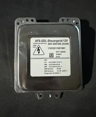 Mercedes-Benz E W212 Headlight ballast module Xenon 5DC00906020AN A2129007804 A2128205626