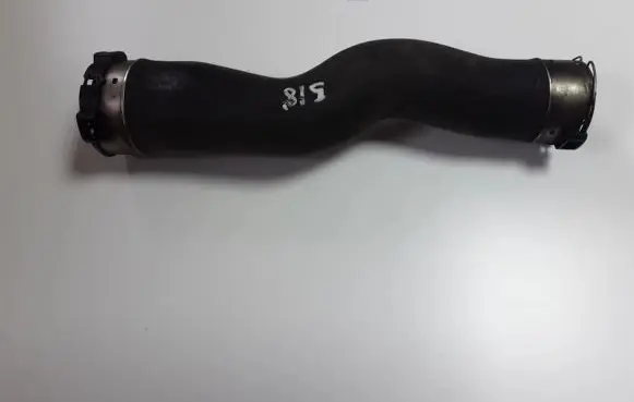 BMW 5 F10 F11 Intercooler hose/pipe 7810614