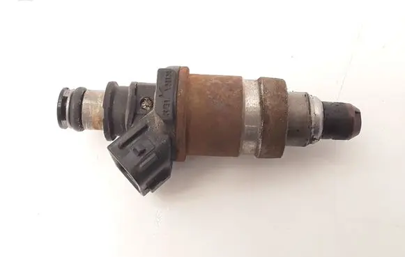 Honda Legend III KA9 Fuel injector
