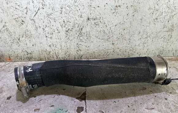 Intercooler hose/pipe