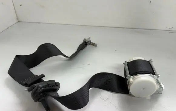 Dodge RAM 1500 DS Rear seatbelt P5KP981X9AC