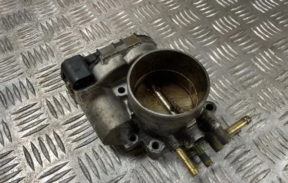 Audi A4 S4 B6 8E 8H Throttle valve 078133062b