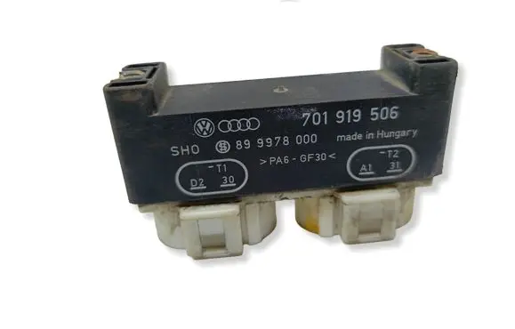 Seat Alhambra (Mk1) Coolant fan relay 701919506