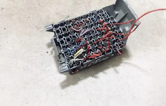 Volvo V70 Fuse box set 9162439