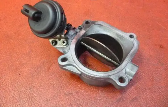 Renault Laguna II Throttle valve