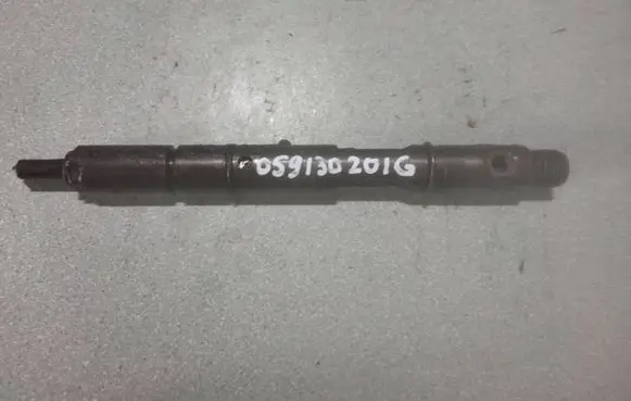 Audi A6 S6 C5 4B Fuel injector 059130201G