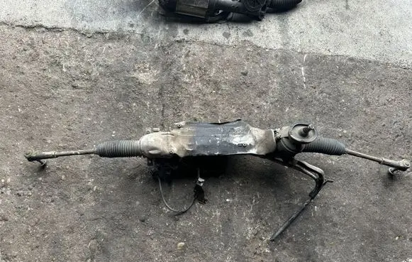 Volkswagen PASSAT B6 Steering rack 1K1909144M