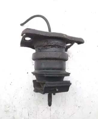 Nissan Pathfinder R51 Engine mount bracket