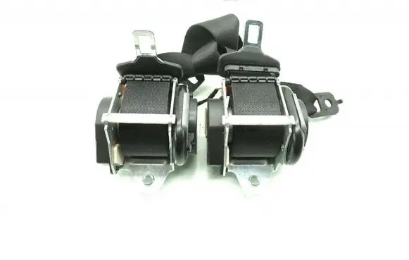 Mercedes-Benz E A207 Front seatbelt 