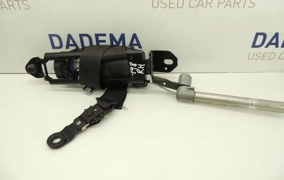 Volvo V70 Front seatbelt 30662744 D148