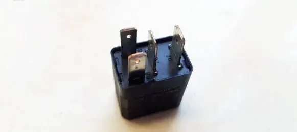 Opel Zafira A Other relay 24432680