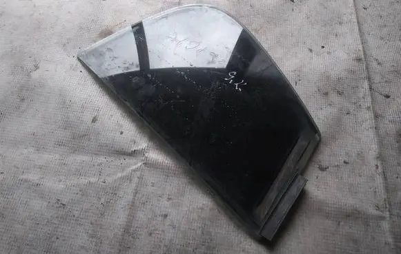 Opel Corsa D Rear vent window glass as2