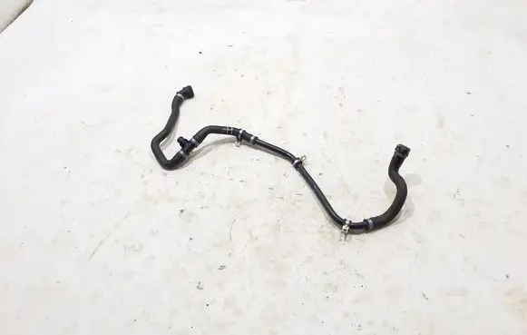 Engine coolant pipe/hose