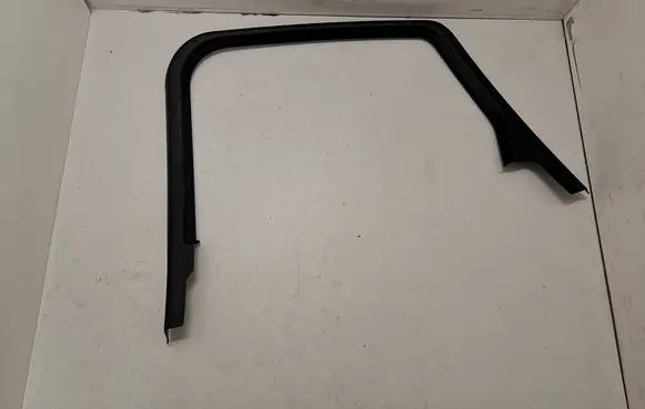 Porsche Macan (95B) Other rear door trim element 95B867672D