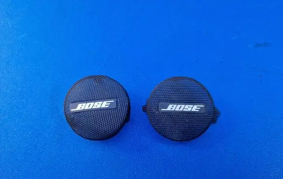 Alfa Romeo GT Front door speaker cover trim 