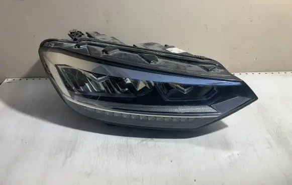 Volkswagen Touran III Headlight/headlamp 5TB941036B