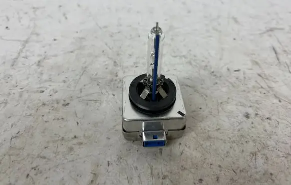 Maserati Levante Xenon bulb 66548
