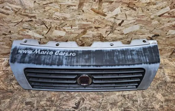 Fiat Ducato Front bumper upper radiator grill