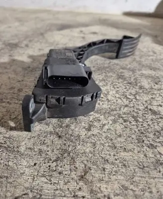 Ford Focus Accelerator throttle pedal 4M519F836AK 6PV00864132