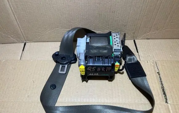 Audi Q5 SQ5 Front seatbelt