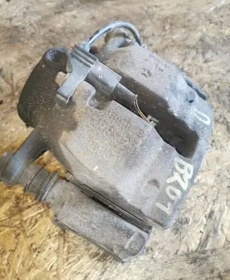Mercedes-Benz B W245 Front brake caliper 9910B