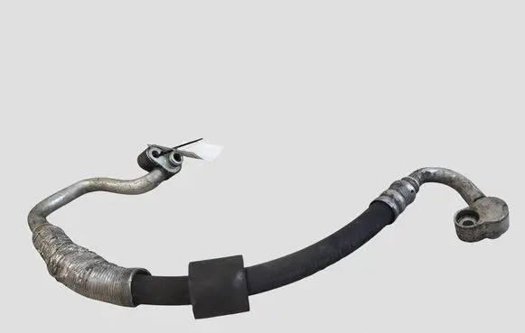 Volkswagen Golf VI Air conditioning (A/C) pipe/hose