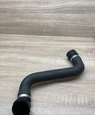 BMW 5 E60 E61 Engine coolant pipe/hose 7799748 N47