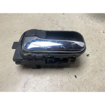Nissan X-Trail T30 Rear door interior handle 