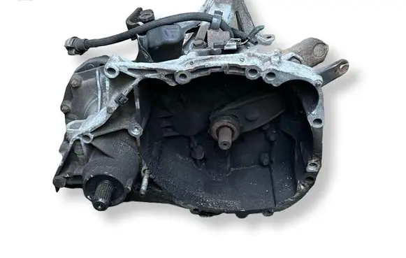 Dacia Sandero Manual 5 speed gearbox JH3090 320109641R