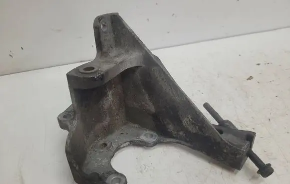 Subaru Forester SG Generator/alternator bracket 