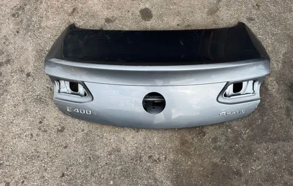 Mercedes-Benz E W238 Tailgate/trunk/boot lid