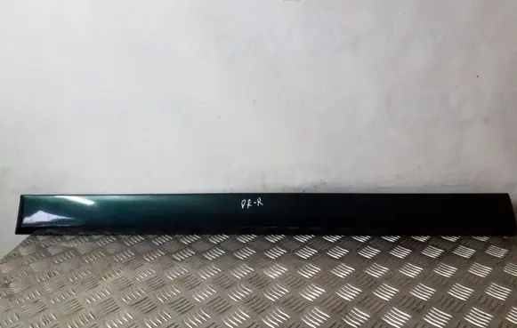 Audi A6 S6 C4 4A Front door trim (molding) 4A0853952A