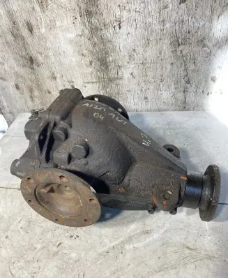 Mitsubishi Pajero Rear differential