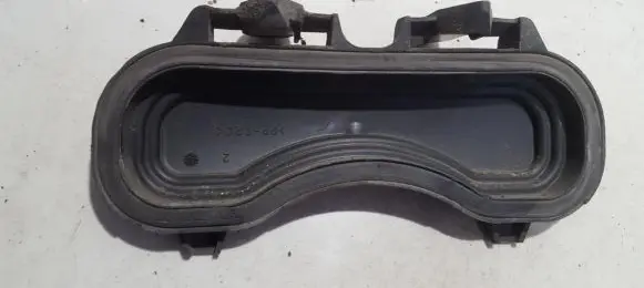 Renault Espace III Headlight/headlamp dust cover