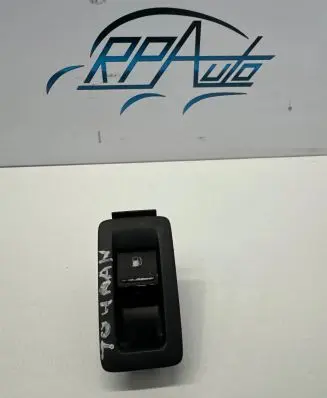 Volkswagen Touran I Fuel tank opening switch 1T0959551