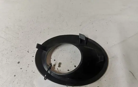 Ford Mondeo Mk III Front fog light trim/grill 89011DF