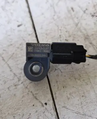 Volvo V40 Airbag deployment crash/impact sensor 31406537 133430000344