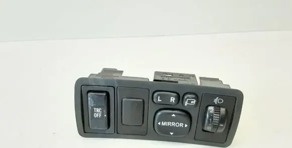 Toyota Avensis T250 Wing mirror switch 183575 RT8801
