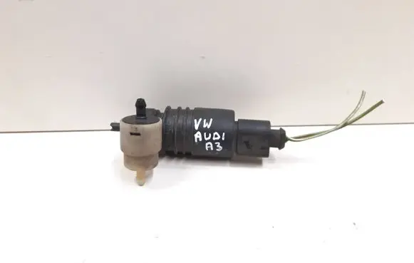 Audi A3 S3 8P Windscreen/windshield washer pump 1J0973722