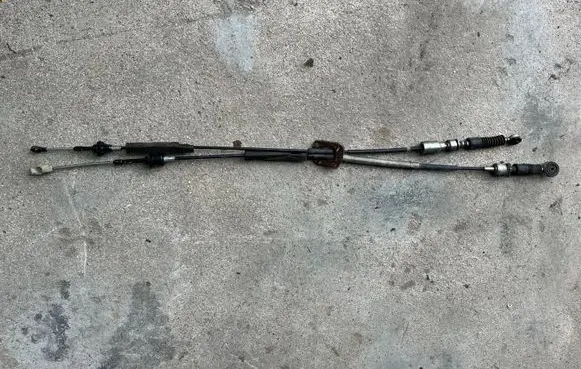 Mitsubishi Lancer Evolution Gear shift cable linkage