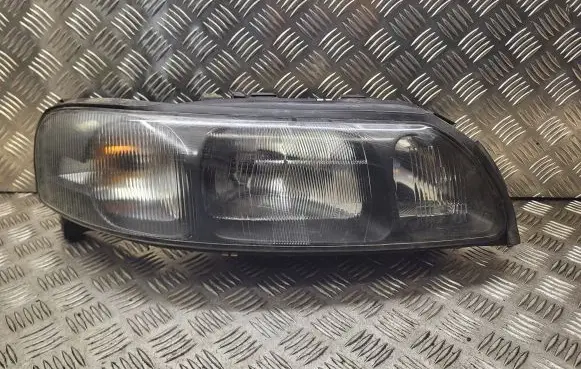 Volvo S60 Headlight/headlamp 89004607