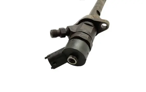 Fuel injector