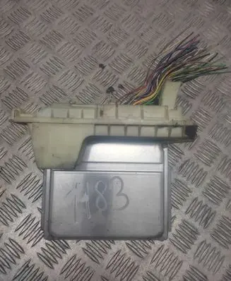 Volvo S70 V70 V70 XC Engine control unit/module 0281001776